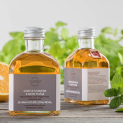 Jemná koupelová pěna s esenciálním olejem pomeranč a máta